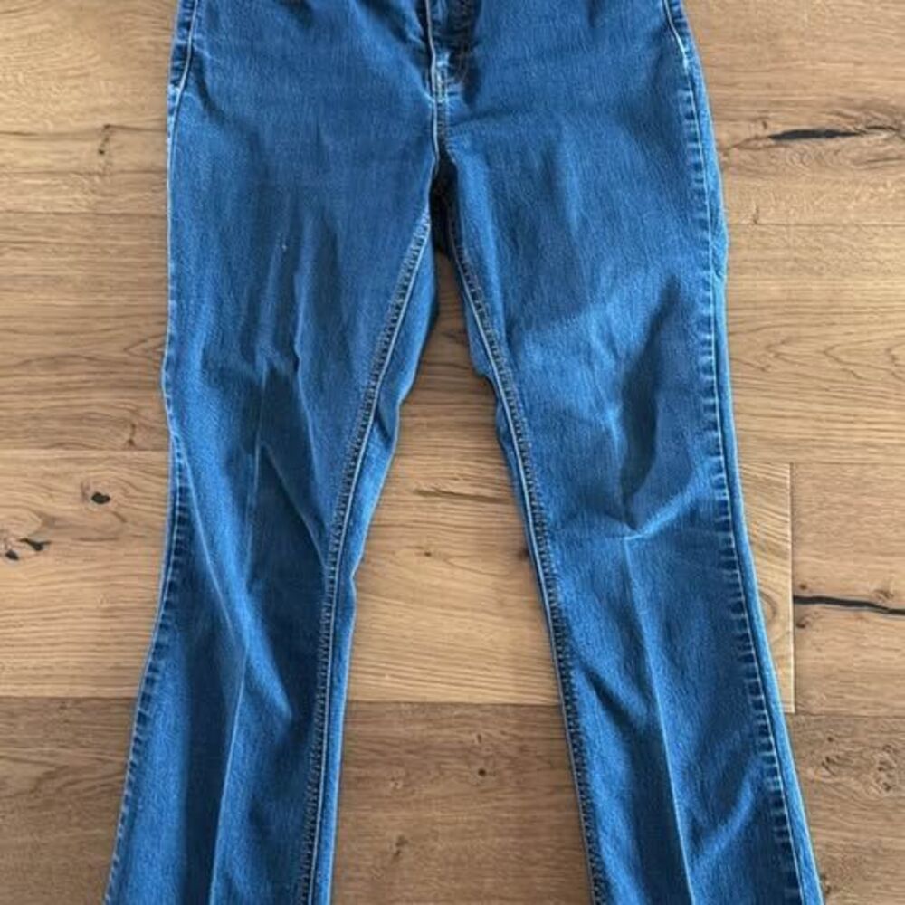 EST. 1946 Denim Women's Petite Bootcut Jeans Size 6P – Classic Blue Denim